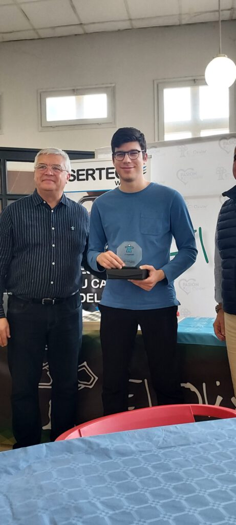 Espectacular Teodor Dan en el torneo de Aspanoa.
