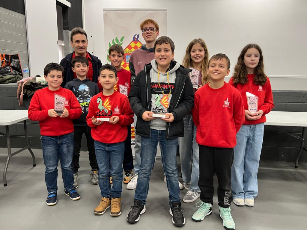 JUEGOS ESCOLARES: ¡ROBERTO CASAS SUBCAMPEON!
